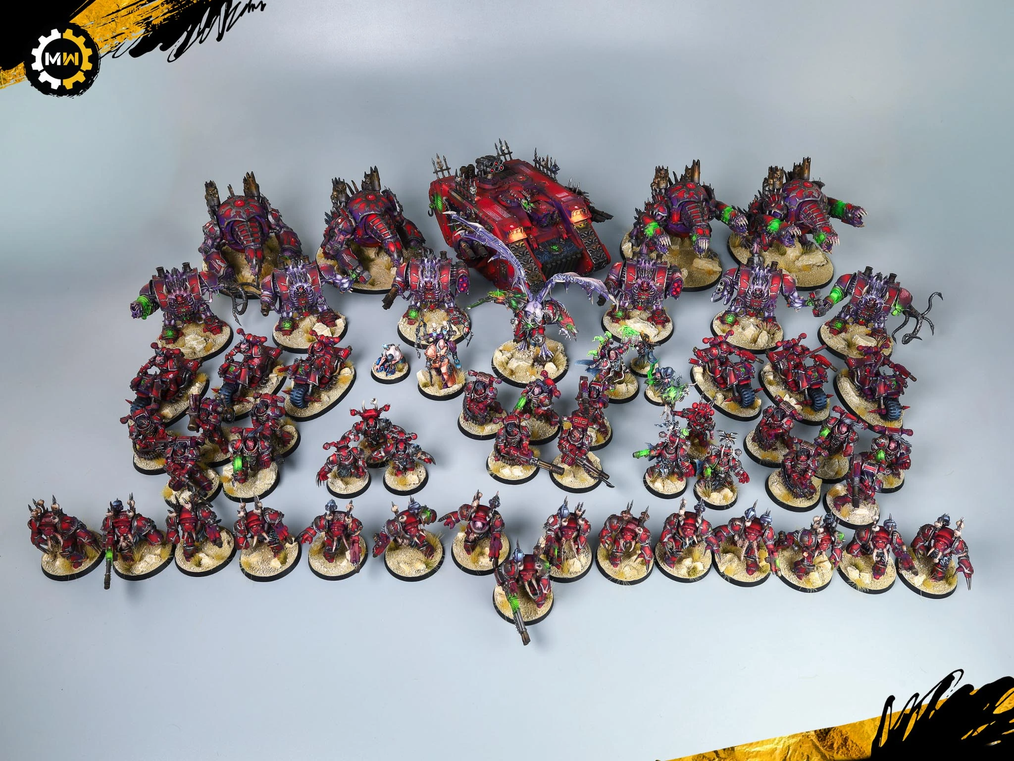 243-Model Magenta Word Bearers Army