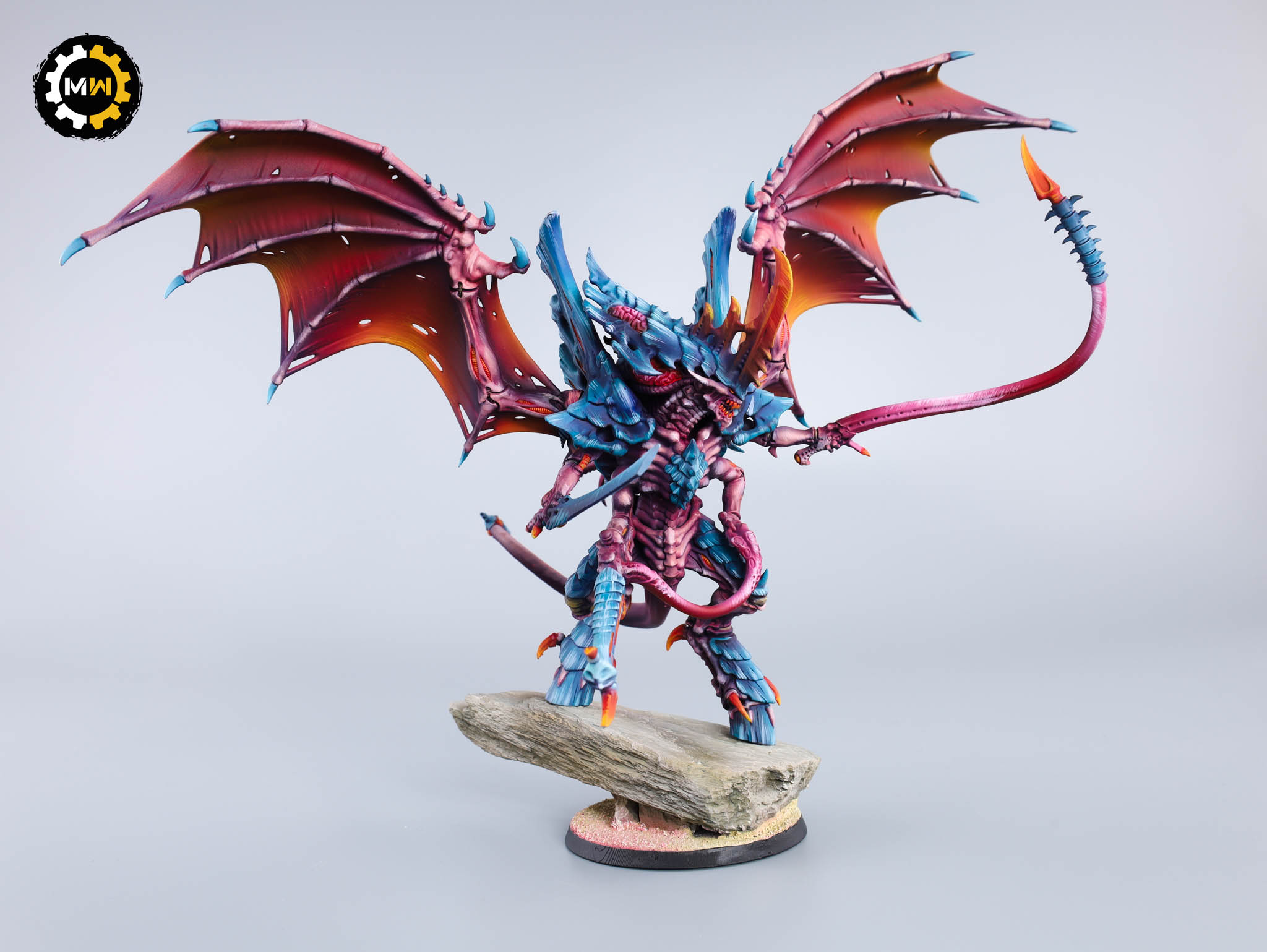 Full-body shot of a kitbashed Tyranid Norn Emissary, featuring Hive Tyrant and Winged Hive Tyrant parts, painted in Behemoth Hive colors.